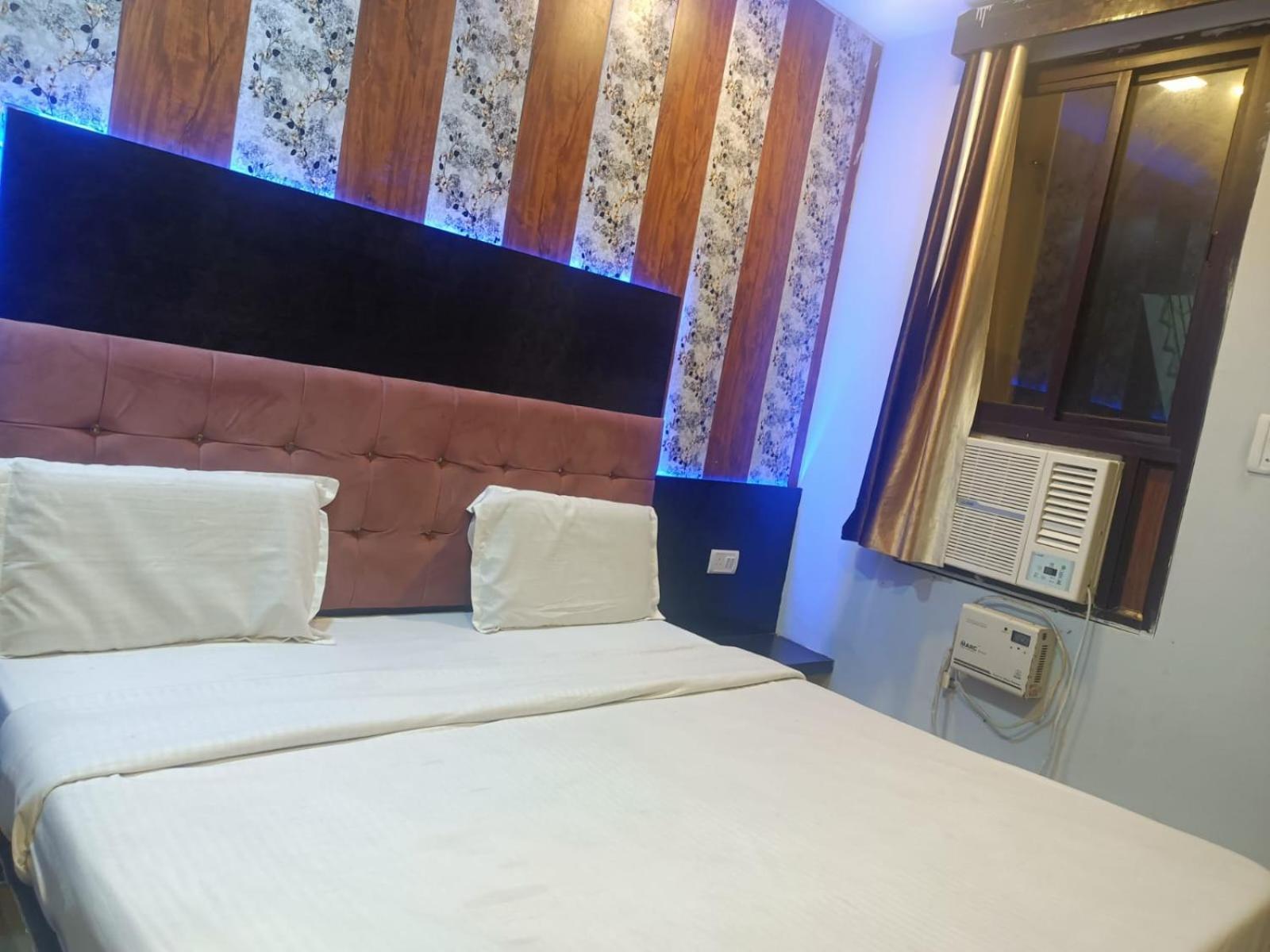Hotel Park Avenue Лакхнау Экстерьер фото